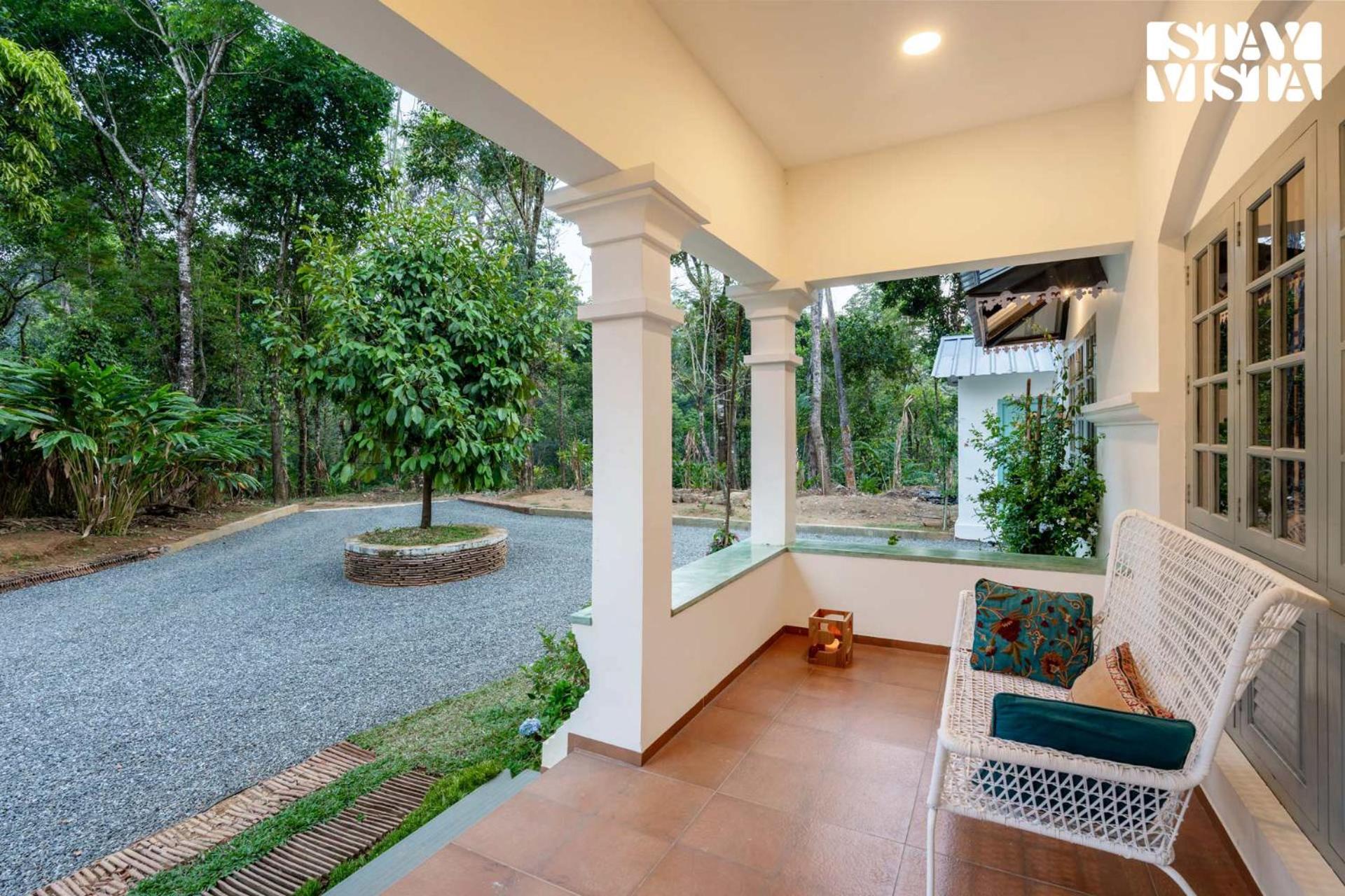Stayvista At Catherine Cottage With Heater & Board Game Munnar Exterior photo